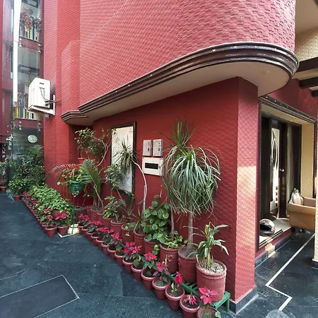 Golden Leaf Hotel-2