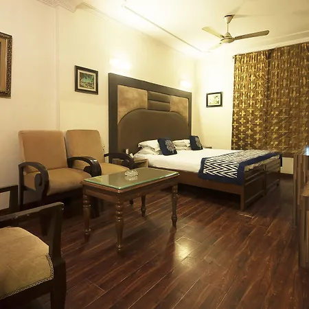 Golden Leaf Hotel-3