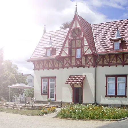 Garni - Hotel Unsere Stadtvilla-3
