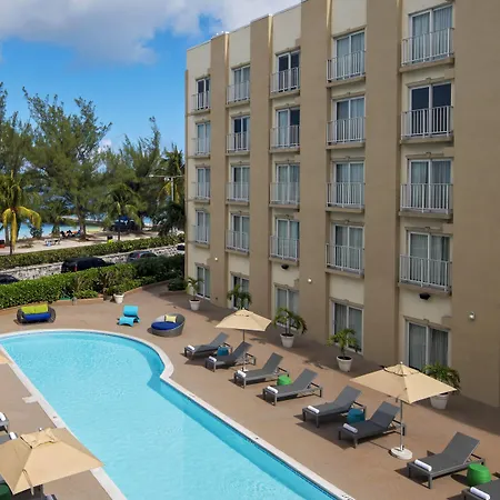 Courtyard By Marriott Nassau Downtown/Junkanoo Beach-3