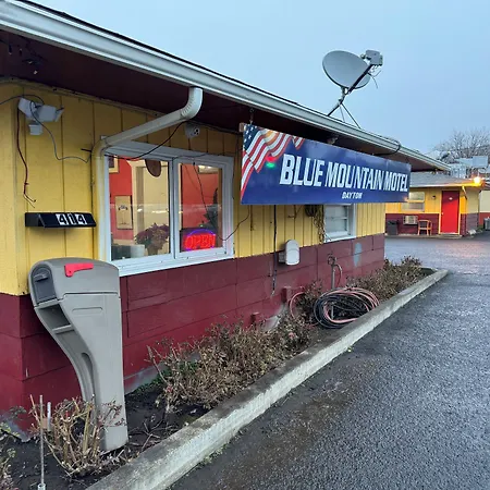 Blue Mountain Motel-2