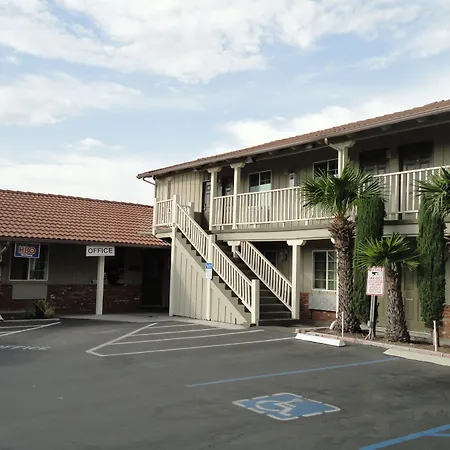 Escondido Inn-2