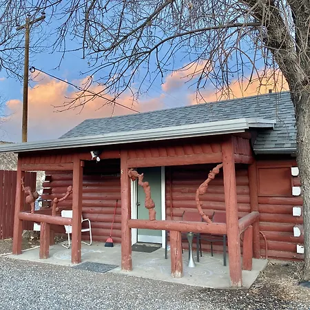 Roundtop Mountain Vista - Cabins And Motel-3