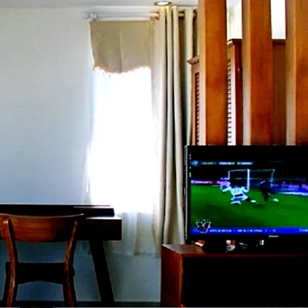 Paradise Hotel-2