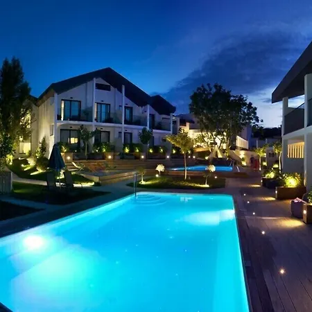 Aqua Bay-3