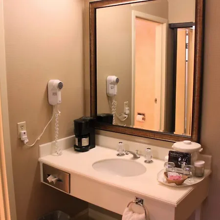 Columbus Inn-3