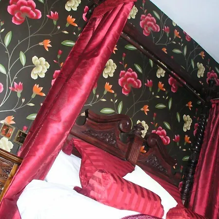 Hunters Lodge Hotel-3
