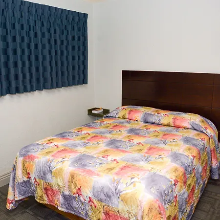 Comet Motel-2