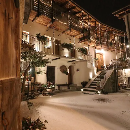 Ostello Del Castello Tirano-2