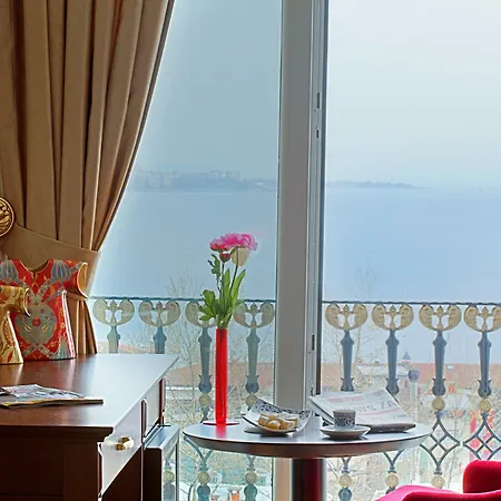 The Magnaura Palace Hotel-3