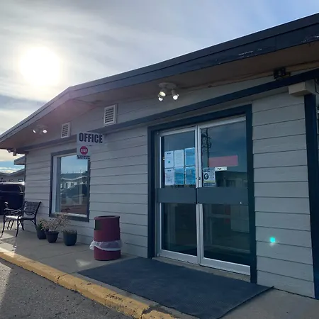 Thriftlodge Grande Prairie-3
