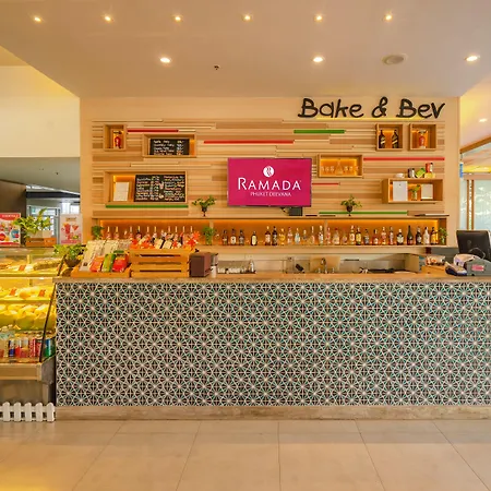 Ramada By Wyndham Phuket Deevana-3