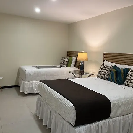 Hotel Boutique Iguana Verde-3