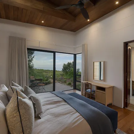 Alkira Luxury Lodge And Villa-3