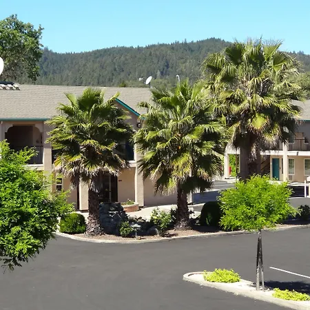 Cloverdale Wine Country Inn & Suites-2