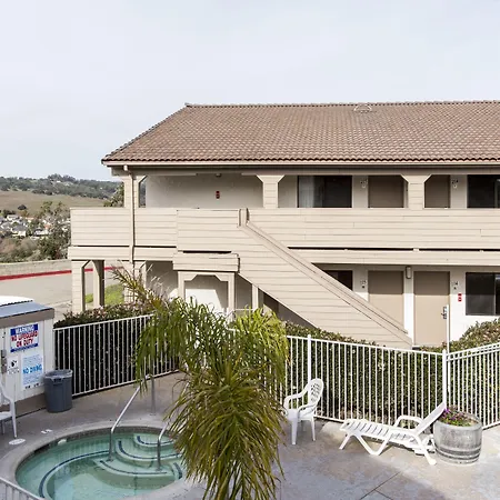 Days Inn By Wyndham Arroyo Grande Pismo Beach-3