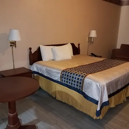 Texas Inn Downtown Mcallen-3