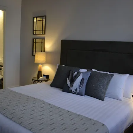 Devlin Apartments-3