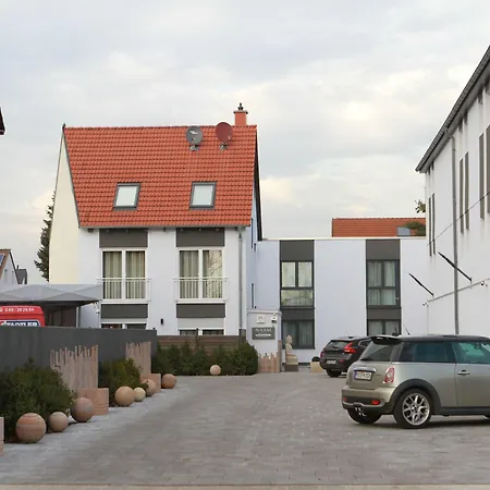 Naam Hotel & Apartments Frankfurt City-Messe Airport-3
