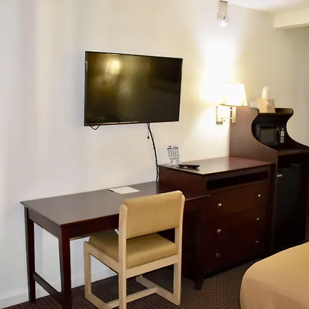 Rodeway Inn Terre Haute Near University-3