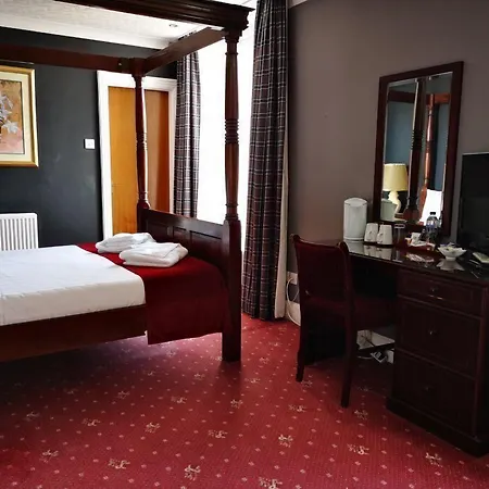 Caledonian Hotel-3