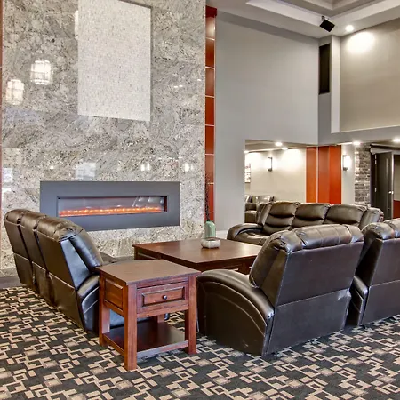 Chateau Nova Yellowknife-3