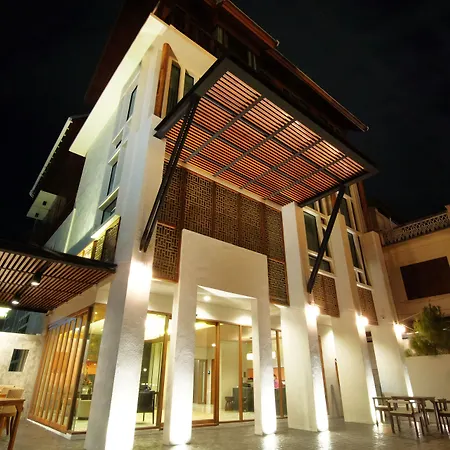 Tapae Gate Villa-3