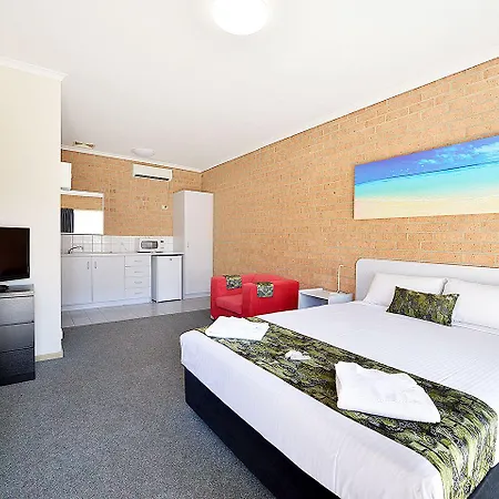 Cranbourne Motor Inn-3