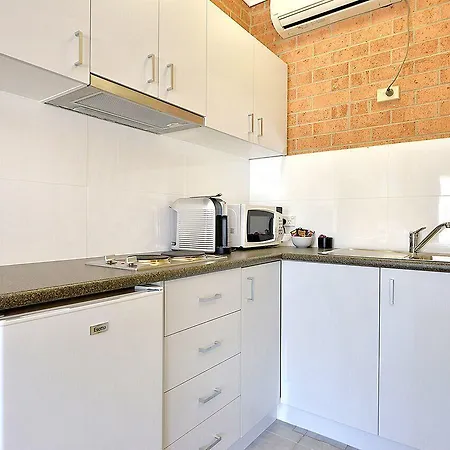Cranbourne Motor Inn-3