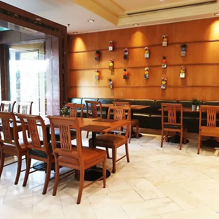 The Royal City Hotel-2