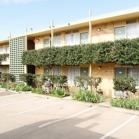 Mid City Motor Inn Queanbeyan-2