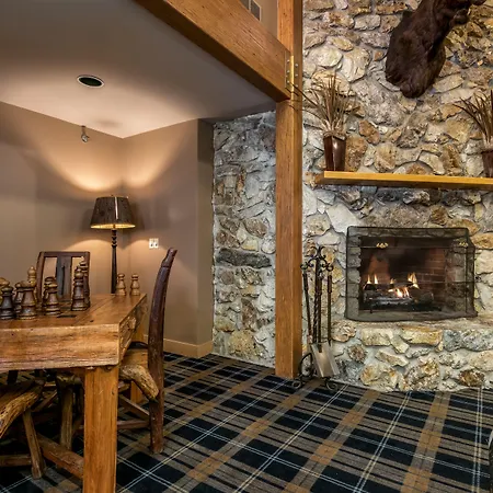 Snow Cap Inn-3