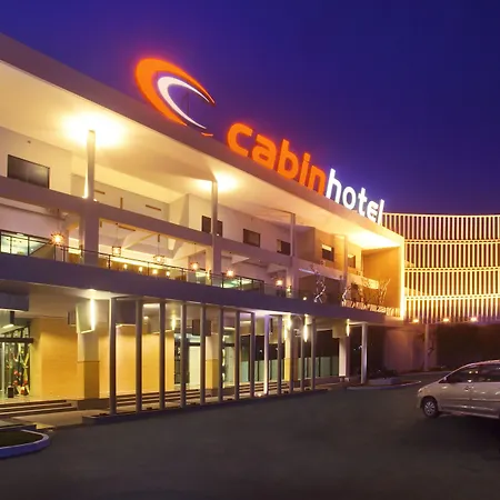 Cabin Hotel-2