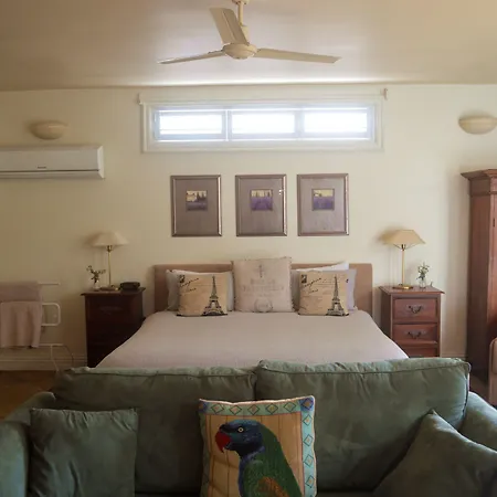 Athelney Cottage-2