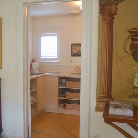 Athelney Cottage-3