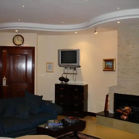 Kosmos Manor Guest House-3