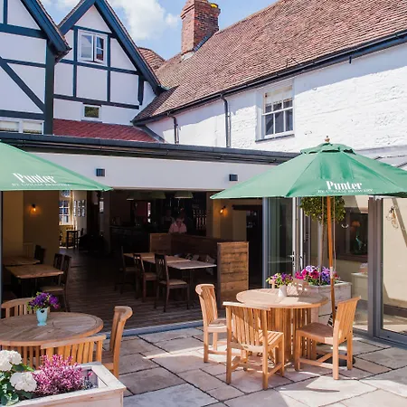 The White Hart, Overton-3