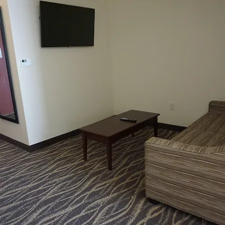 Cobblestone Hotel & Suites - Chippewa Falls-2