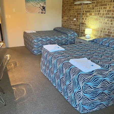Golden Beach Motor Inn, Caloundra-3