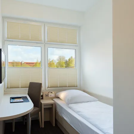 Viva Hotel Luebeck-3