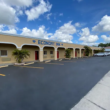 Economy Inn-3
