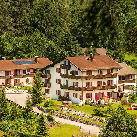 Bayern Resort Hotel - Adults Only - Mit Zugspitzblick - Eibsee-Naehe - Wellnessbereich - Naturpool Im Sommer-2