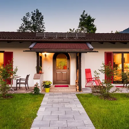Bayern Resort Hotel - Adults only - mit Zugspitzblick - Eibsee-Nähe - Wellnessbereich - Naturpool im Sommer-3
