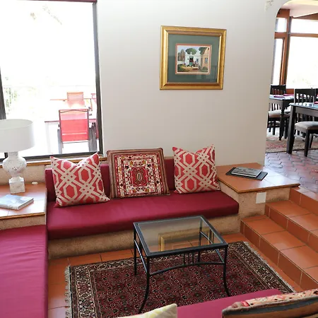 Kingston Place Guesthouse-2