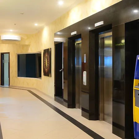 Queens Hotel Angeles City-3