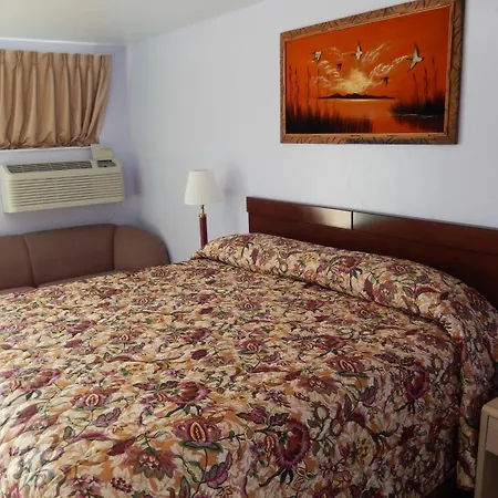 Townsman Motel-3