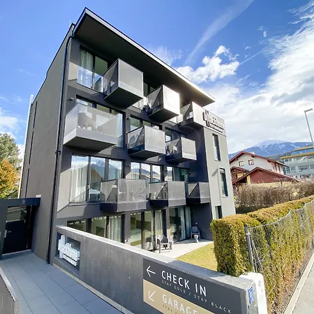 Blackhome Innsbruck City East I Contactless Check-In-3