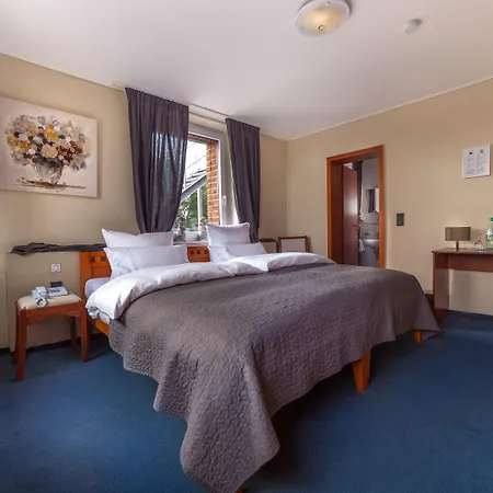 Hotel Omega-2