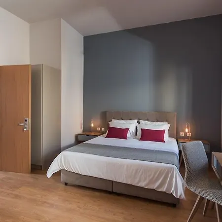 Bluebell Luxury Suites-2