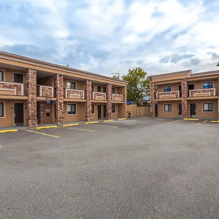 Travelodge By Wyndham South Hackensack-3